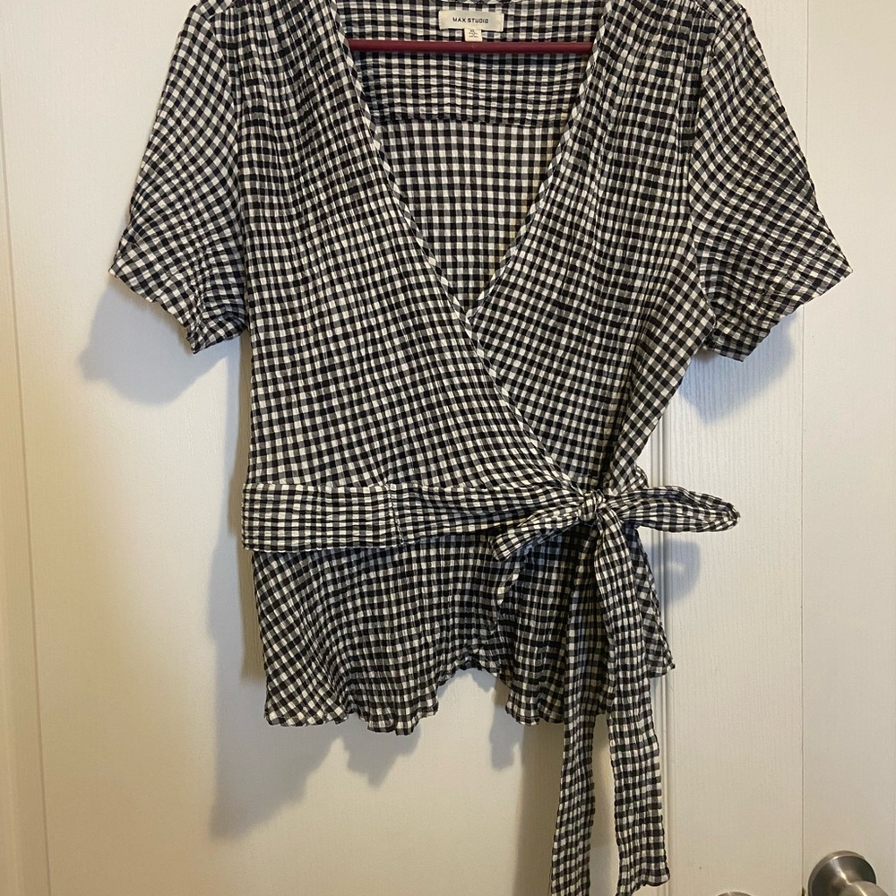 Max Studio Black and White Checkered Wrap Blouse. Runs smaller